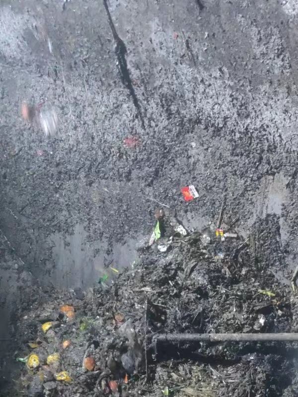 松山湖管委会污水池清理